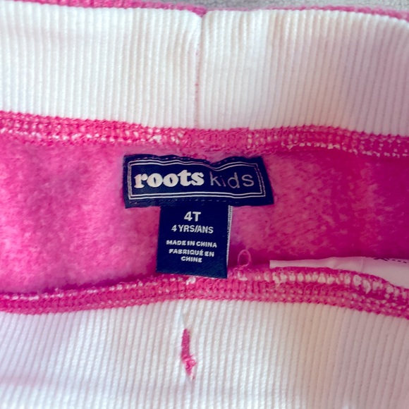 Roots/4T - Picture 3 of 3